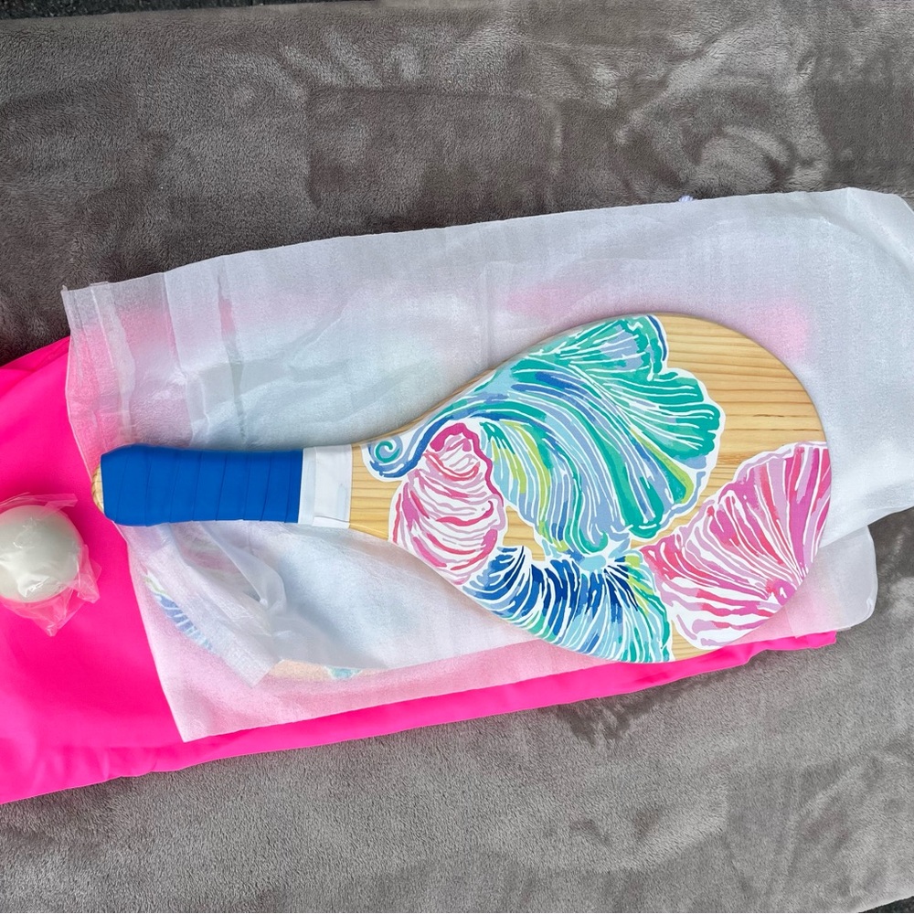 NWT Lilly Pulitzer Beach Paddle Ball Set